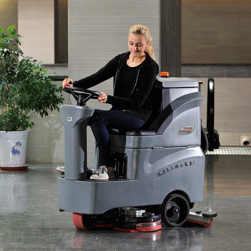 購買駕駛式洗地車有什么需要注意的地方？