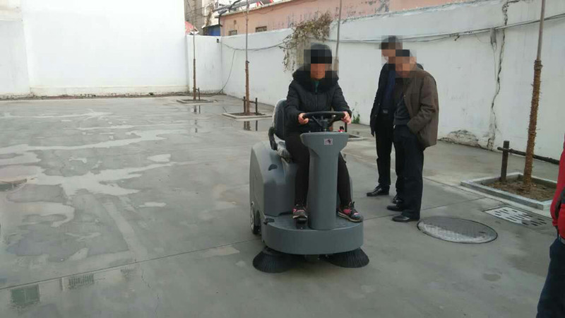 高美掃地機(jī)使用過程中會(huì)遇到這樣的問題該怎么辦？