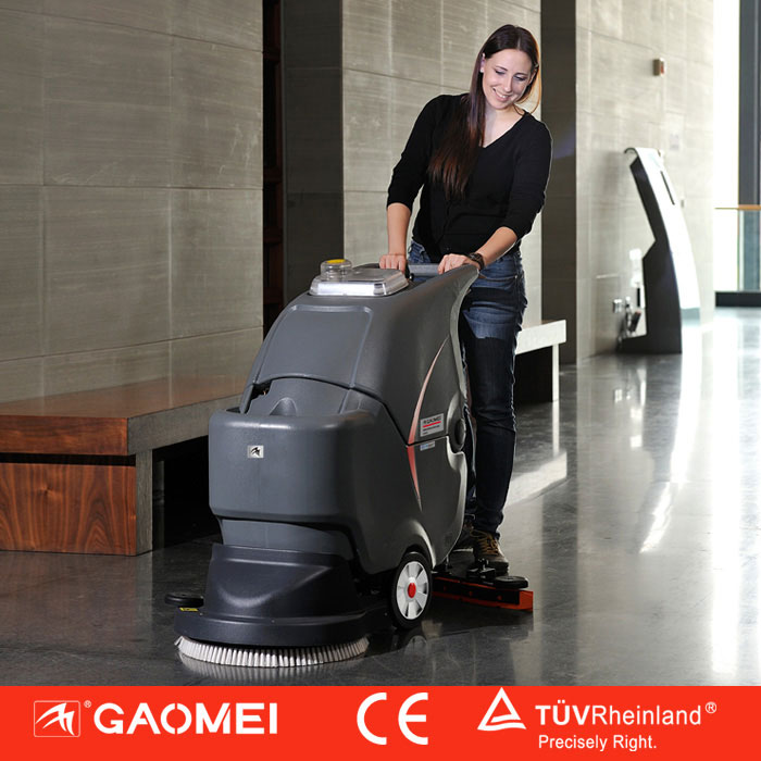 手推式洗地機(jī)有效的解決商場的地面清潔