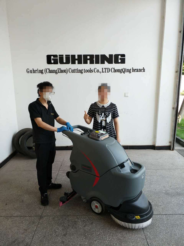 手推式洗地機等清潔設備知名企業(yè)必不可少