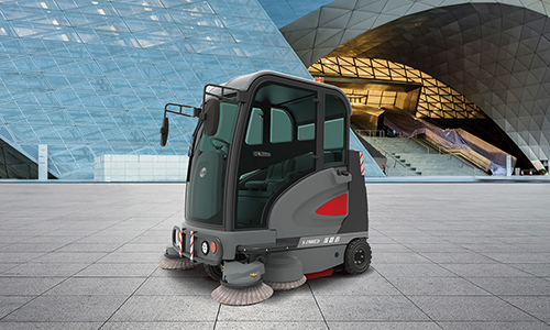 掃地車輕松解決工廠木屑問題！